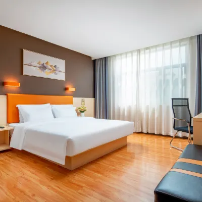 7 Days Premium Hotel (Lincang Bus Station City No.1 Middle School Branch) Hotels near Lincang Teachers' College