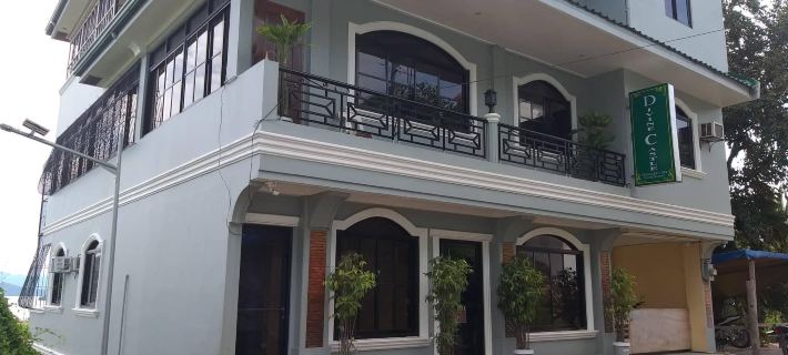 Divine Castle Travelers Inn Hotels in Coron