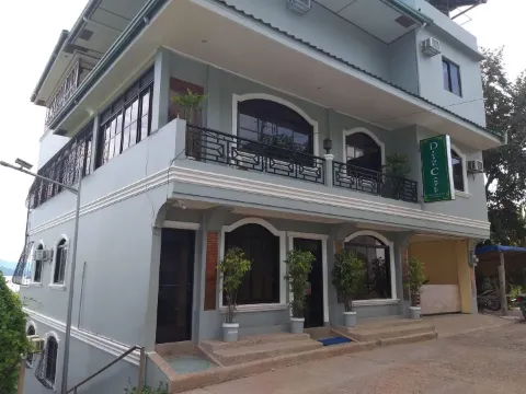 天賜城堡旅行者旅館