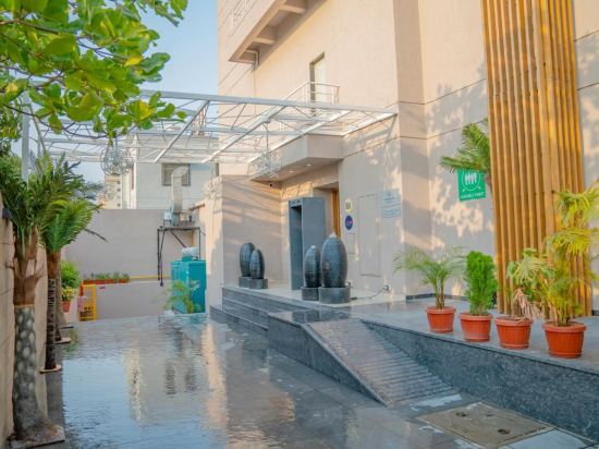 Hotels Near Aarogyam Hospital Medical In Pune - 2022 Hotels | Trip.com