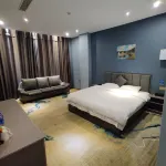 Weining Yueminlong Hotel