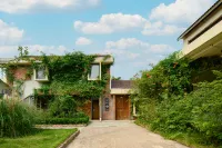 Dahu Yuanshe Hostel Отели рядом с достопримечательностью «Храм Чу Хэянь»