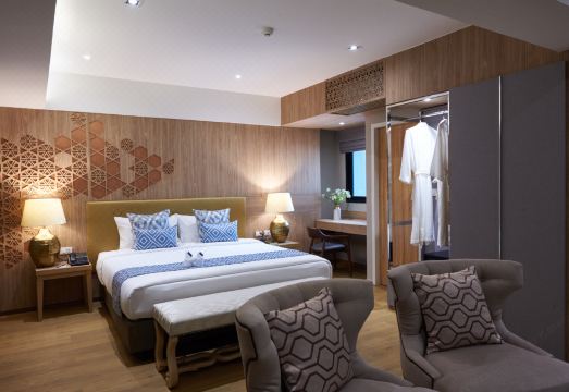 2. 알마스 호텔 방..