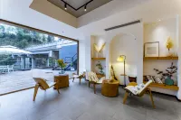 Qianshanyue Fanxiao (Taiping Flavor Town Branch) Hotels in Jiangkou