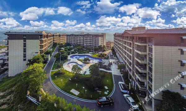 Guangzhou Baishuizhai Golden Leaf Forest Garden Hot Spring Hotel Apartment
