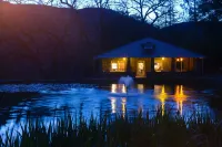 Bed and Barrel at Stonehouse Cellars Hotels in Clearlake