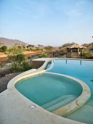 Surana Buffalo Springs Hotels near Old Sierra Four