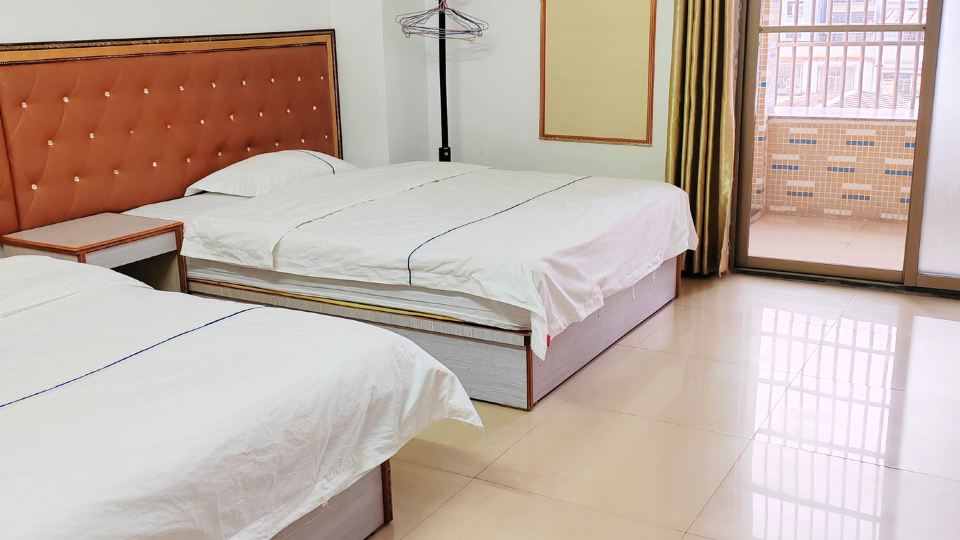Tian Hotel