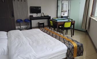 Taixing Pinxuan Hotel