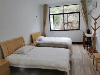 Jixi Huihang Summer Resort Hotels near Zhangshan Grand Canyon