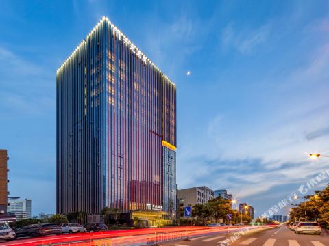 Pingdingshan Pingfa Maison New Century Hotel