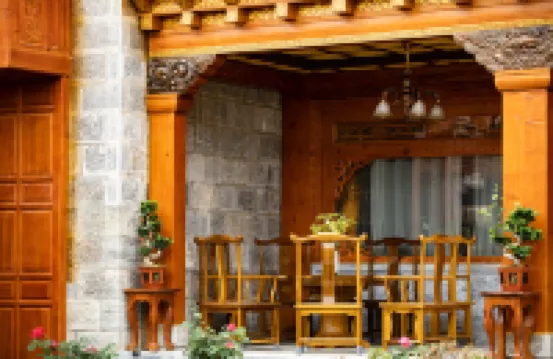 香格里拉雲上緣丹民宿 鄰近香格里拉機場的酒店