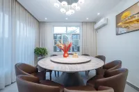 Floral Hotel·Quzhou Chuanxi Hotel (Yudong Village Scenic Area Store)
