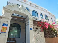 Kulangsu Cover is Flower Homestay (Sunlight Rock Gangzaihou Beach) Hotels near Riguang Mountain