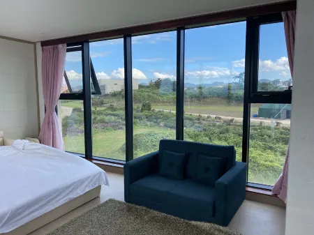 JEJU INFINITY RESORT HOTEL Отели рядом с достопримечательностью «Yongcheondonggul Cave»