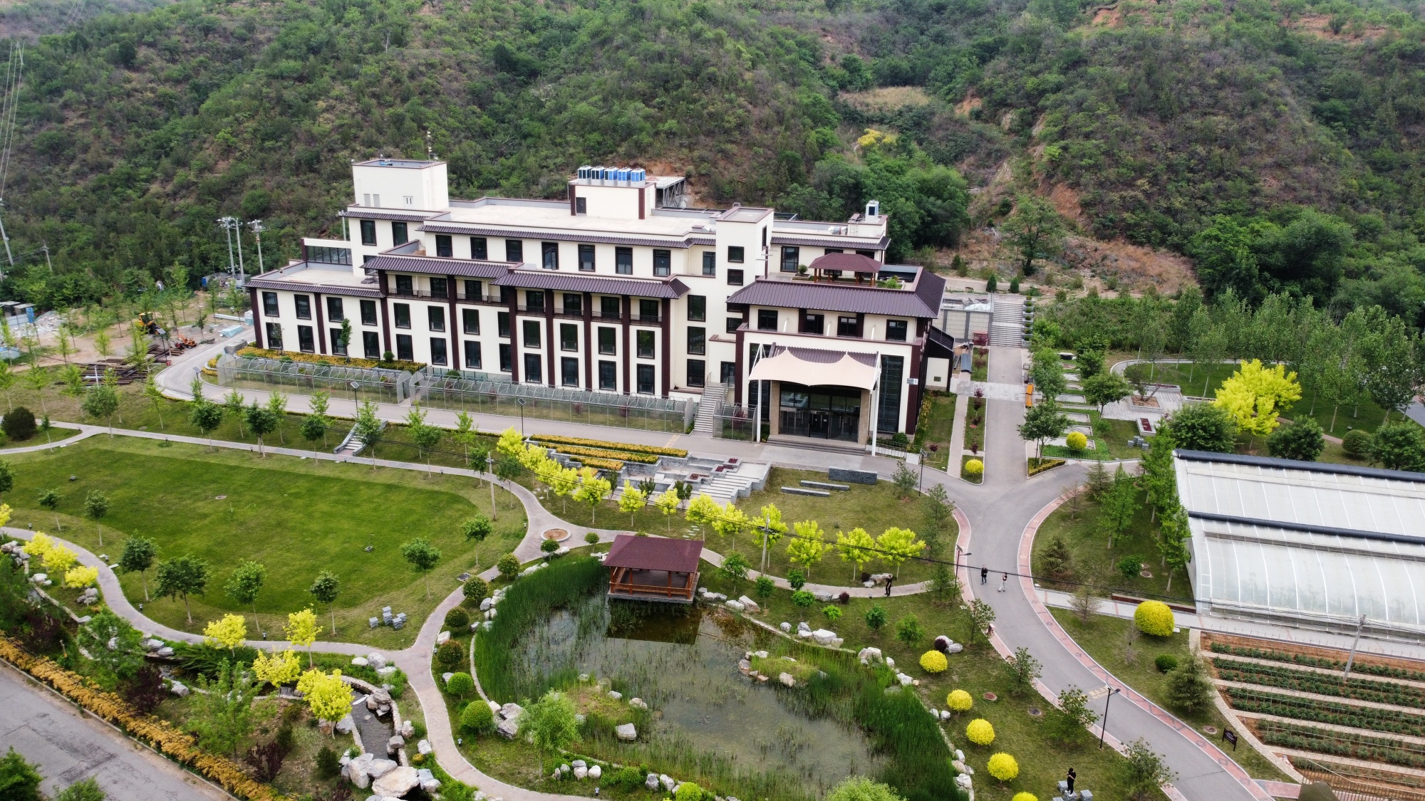 Beijing Baihewan Zhaolin Grand HotelHotel Overview