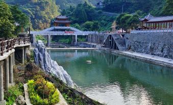 Dongkou Millennium Ginkgo Mountain Villa