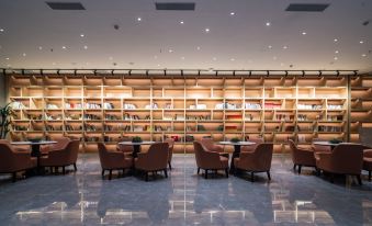 Liupan Gaofeng Training Center Hotel