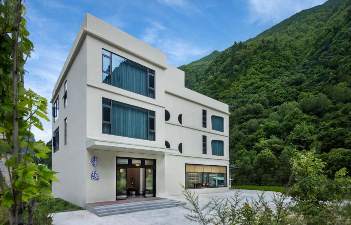 Li Semi-Private Hot Spring Homestay (Bipenggou Li Xiaolu)