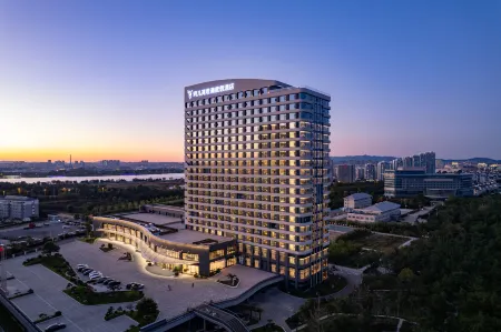 Yue er wan Narada Resort Hotel Отели в г. Жунчэн