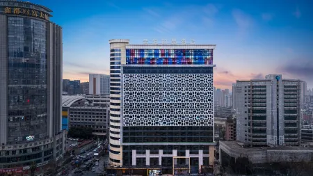 Yunbo Lijing Hotel Отели рядом с достопримечательностью «Jiaxiu Square Public Lavatory»