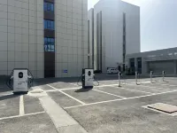 Xingbaishun Hotel - Parkplatz