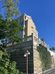 Lanjing Yuewan Boutique B&B Hotels near Goose Tail Stone Garden