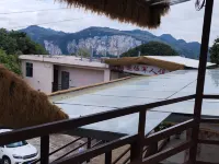 Bingjia Courtyard Homestay - Mountain view
