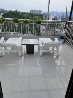 Zhouhe Homestay - balcón