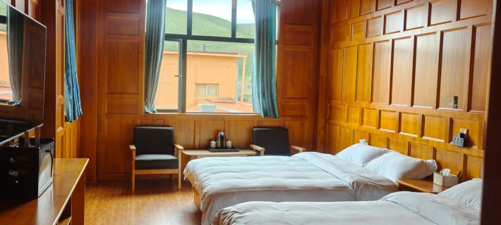 Qiongding Lianze Homestay Hotéis em Condado de Ngawa