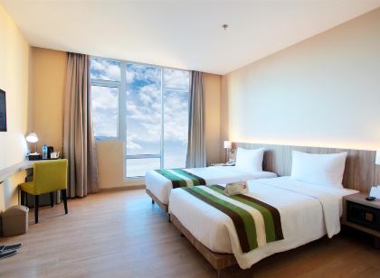 Grand Whiz Megamas Manado