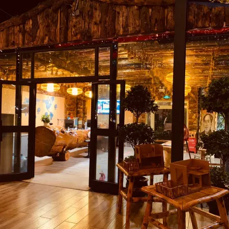 Tukes Ligong Be Courtyard Homestay Reception Center
