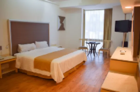Ramada by Wyndham Mexico City Santa Fe