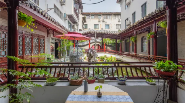 โรงแรมสุรันจู (สาขาถนนซานถัง สถานีรถไฟฟ้าถนนชิลิน ซูโจว)