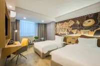 iu Hotel (Duyun Grand Cross Shiban Street) - 2-Sterne