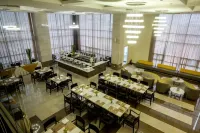 One Central Hotel & Suites - Frühstück