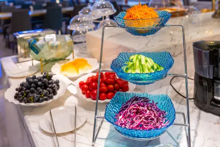 Ibis Lanzhou Eastern Market Hotel Отели рядом с достопримечательностью «Lanzhou University of Arts and Science»