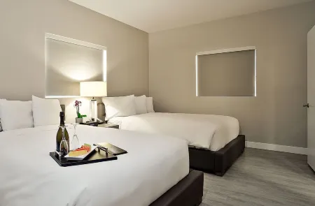 Grand Hotel Отели рядом со станцией Станция Sunnyvale Caltrain