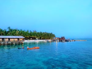 Mabul Backpackers