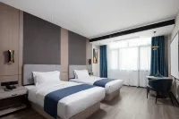 Borrman Hotel (Dongfang High-speed Railway Station Wanda Plaza)