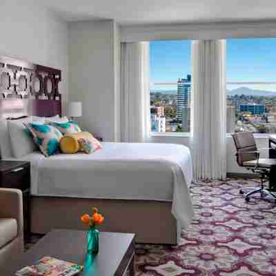 Courtyard by Marriott San Diego Downtown Rooms