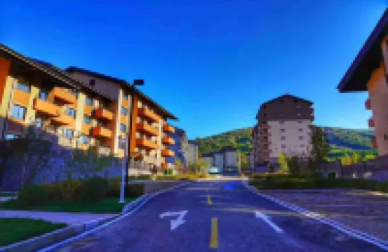 Xueren Nuandeng Apartment