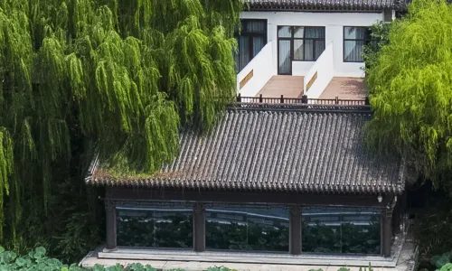 Ziyue Minghu Hotel
