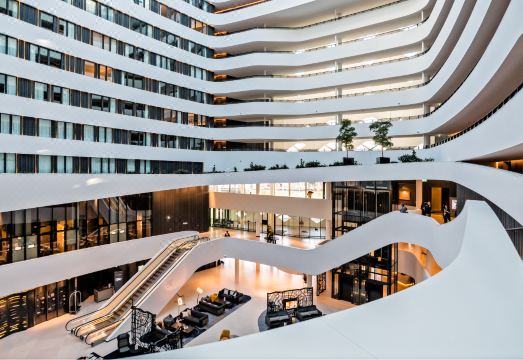 Hilton Schiphol Lobby