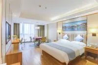 Wodun Platinum Hotel (Qinzhou East Railway Station Niannianfeng Plaza) Hotels in der Nähe von Guangxi University of Science and Technology Qinzhou Teaching Station