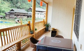 Tongdao Zhisongbai B&B