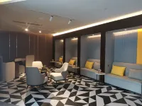 Homeinn Plus Hotel (Lianyungang High-Speed Railway Station)