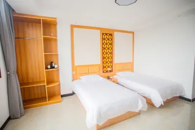 Jianshigui Yunzhuang Holiday Homestay Hotels near Enshi Yunding Scenic Area (Yellow Crane Peak Forest)