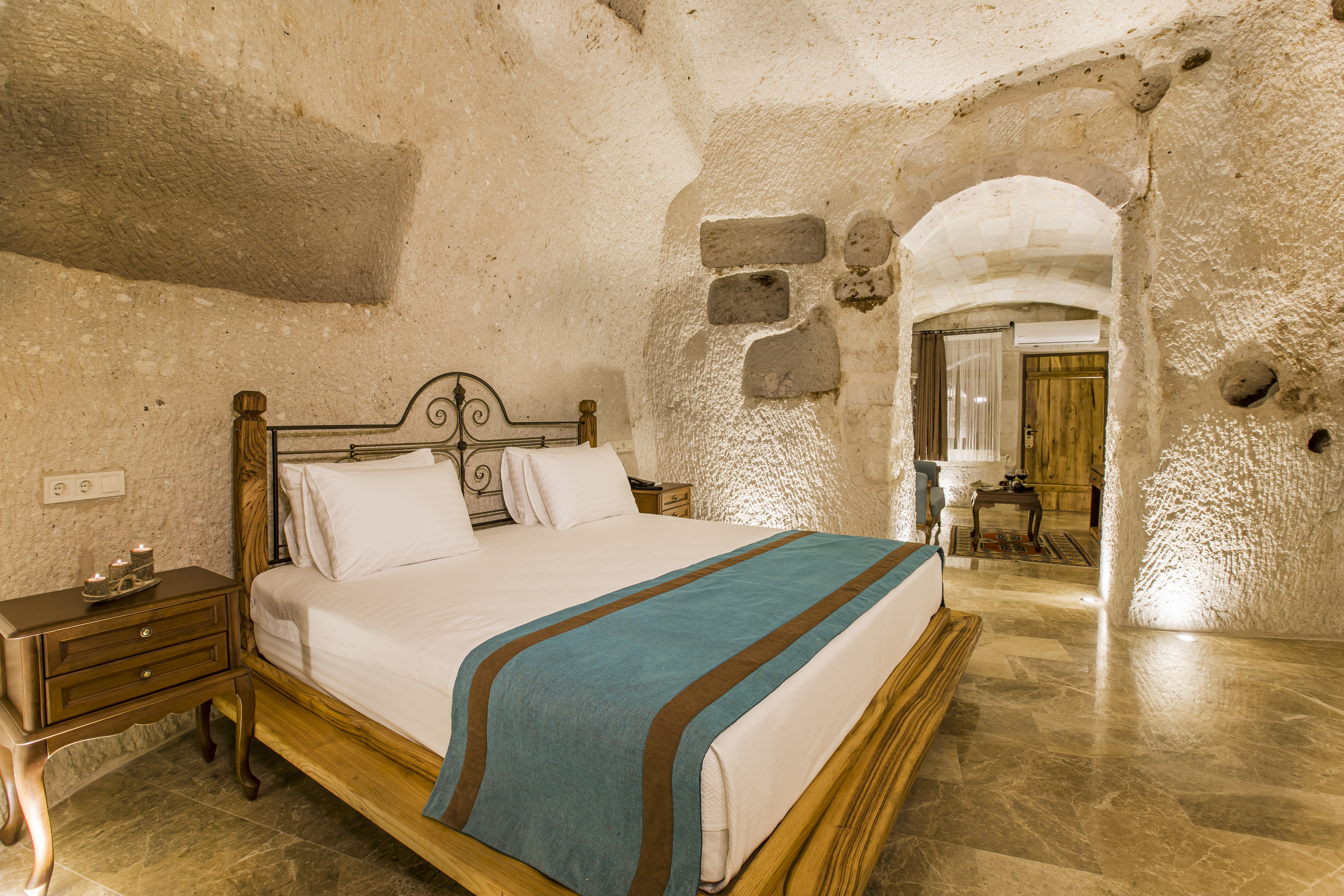 Imperial Cave Suites & SPA