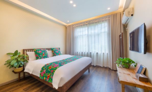 Floral Hotel ·Baimaya Fengxiang Yard hotel
